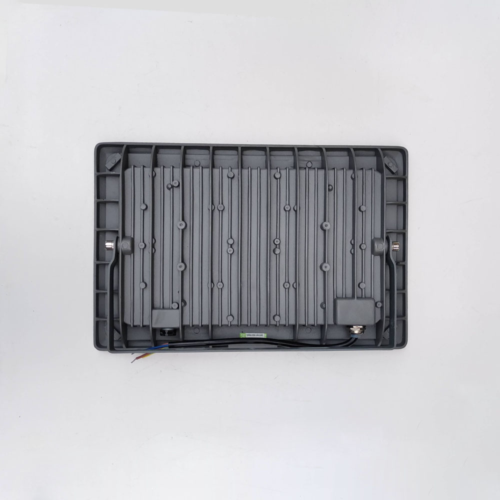Đèn pha LED chống nước ngoài trời 100W